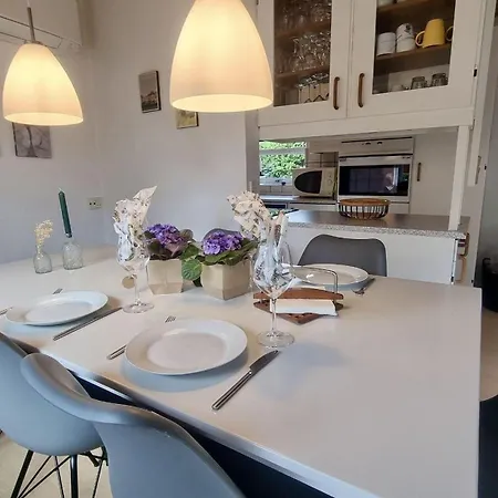 Ferienhaus-mit-aussenwhirlpool-saunatonne-und-drei-terrassen Broager